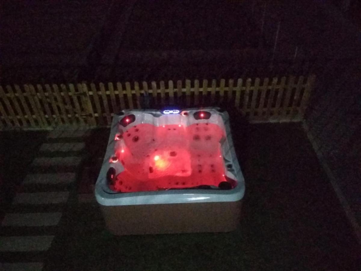 Apartamento Rural Casa Paco Con Jacuzzi Exterior Y Barbacoa Ainsa Bagian luar foto